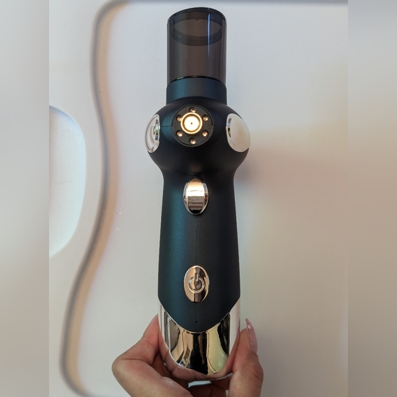 Oxygen facial machine - Picture 2 of 5